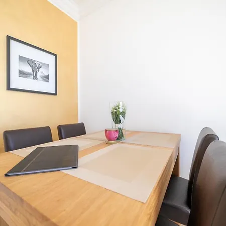 Apartamento Private Hanglage Mit Besonderer Ausstattung